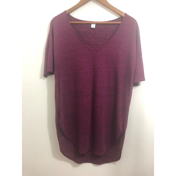 Old Navy Women's Maroon Short Sleeve Shirt size m - Picture 2 of 4